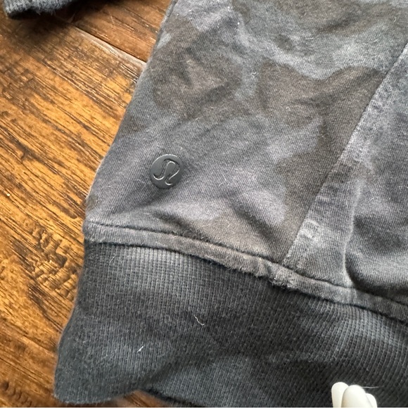 Lululemon Camo Scuba pullover sz 4 - Picture 4 of 5
